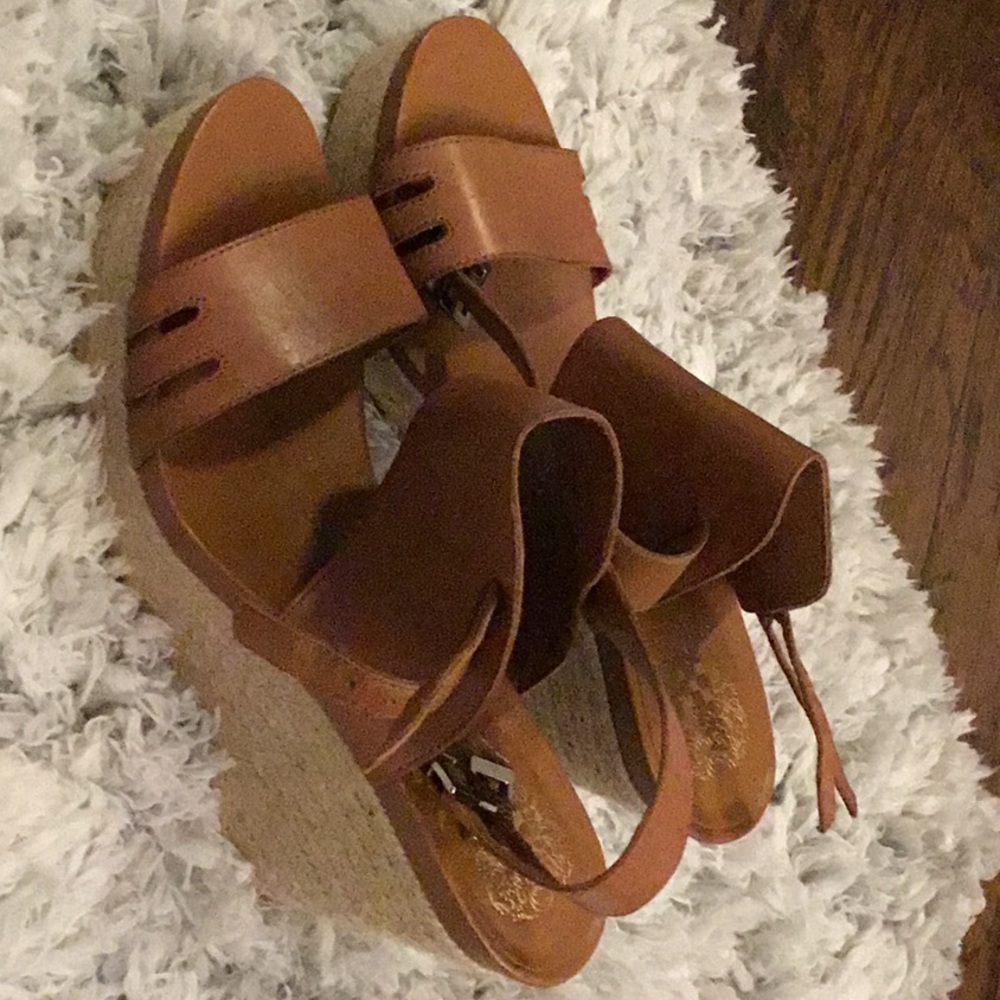 Vince Camuto Wedges